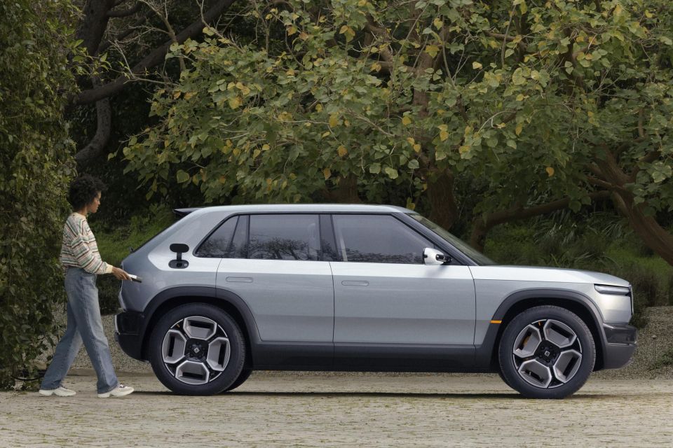 Rivian R3