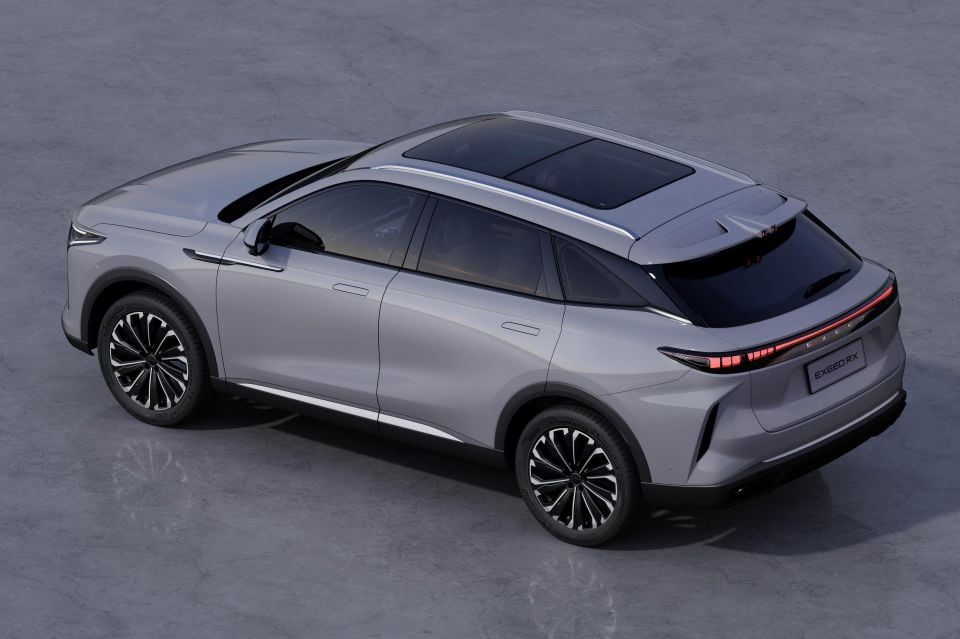 Omoda C9