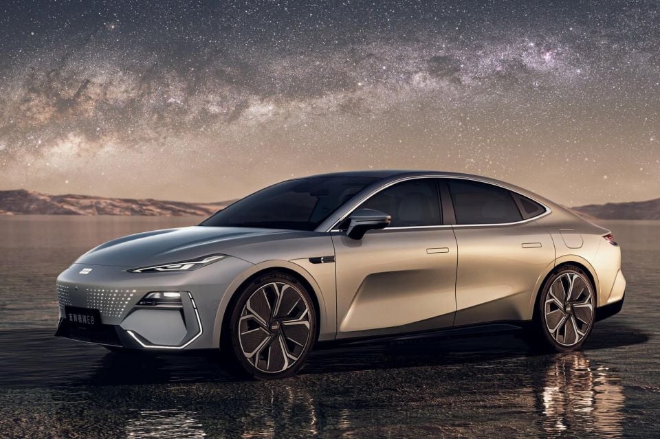 Geely Galaxy E8