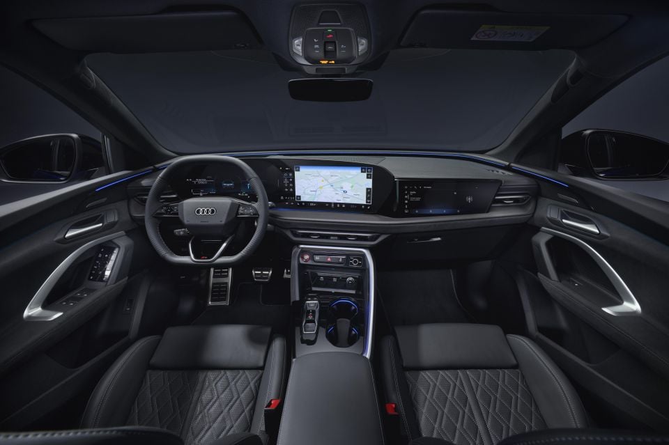 SQ5 interior