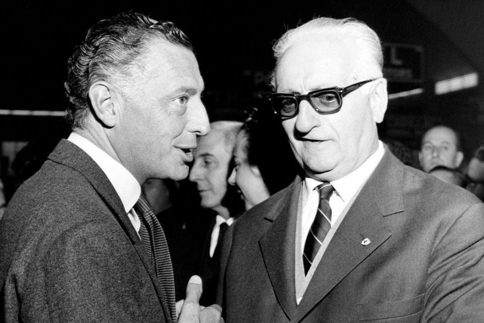 Gianni Agnelli (left) with Enzo Ferrari (right)