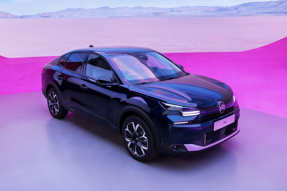 Citroen e-C4 X