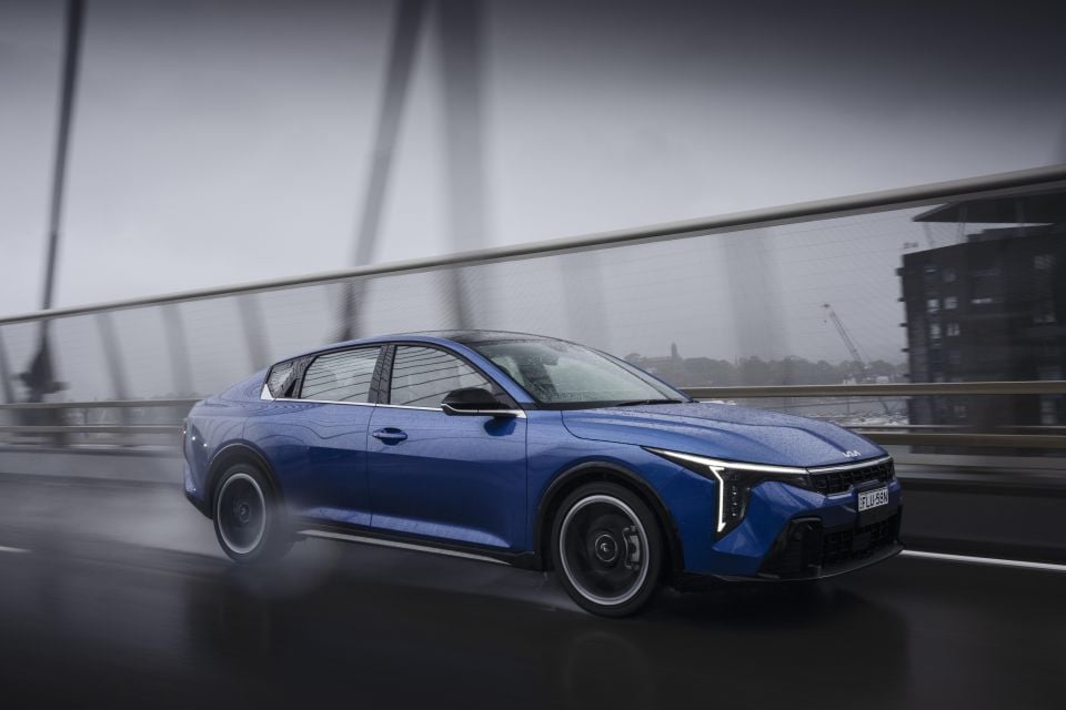 Kia K4