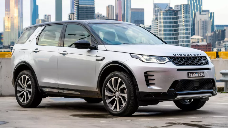 Land Rover Discovery Sport 2025