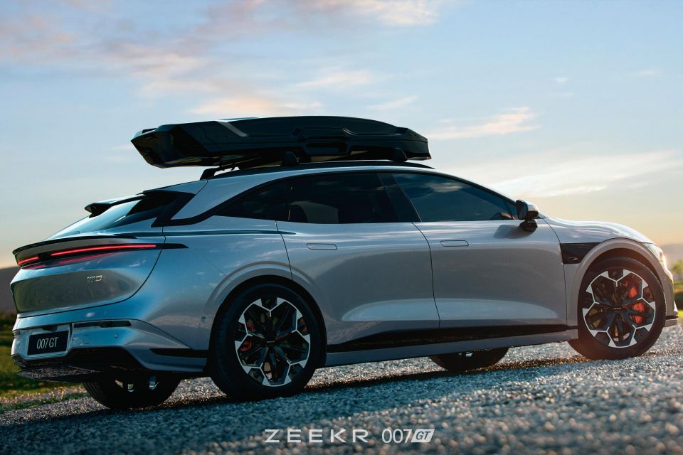 007 GT