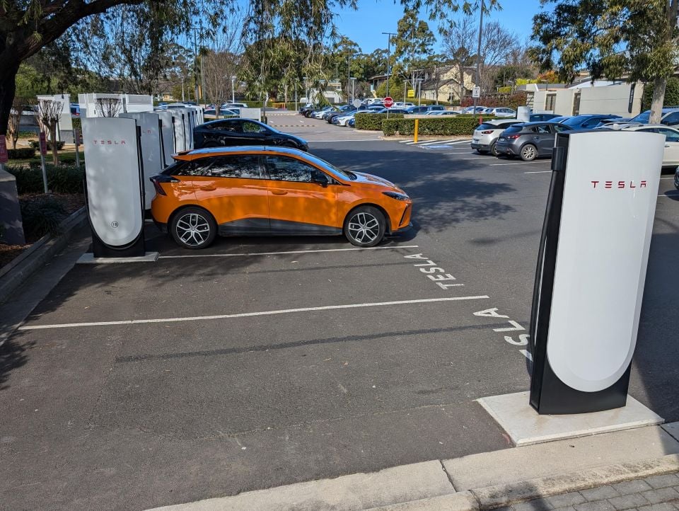 Tesla DC Supercharger