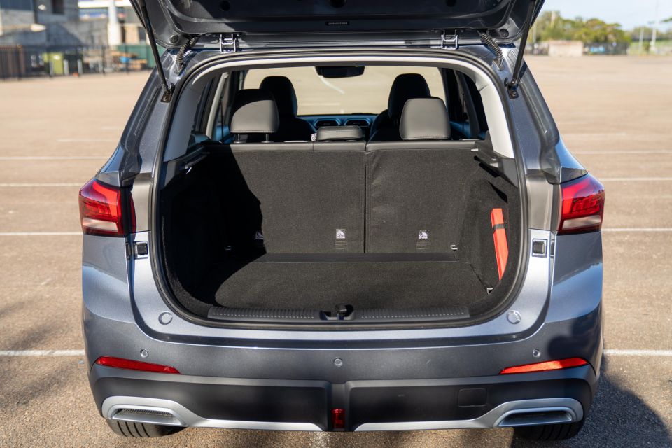 2025 MG ZS Essence Turbo