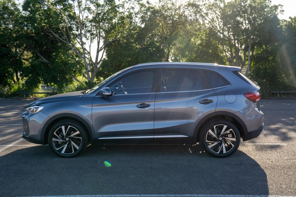 2025 MG ZS Essence Turbo