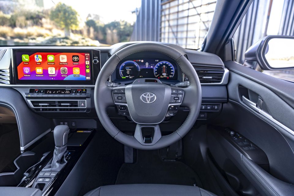 2025 Toyota Camry SL