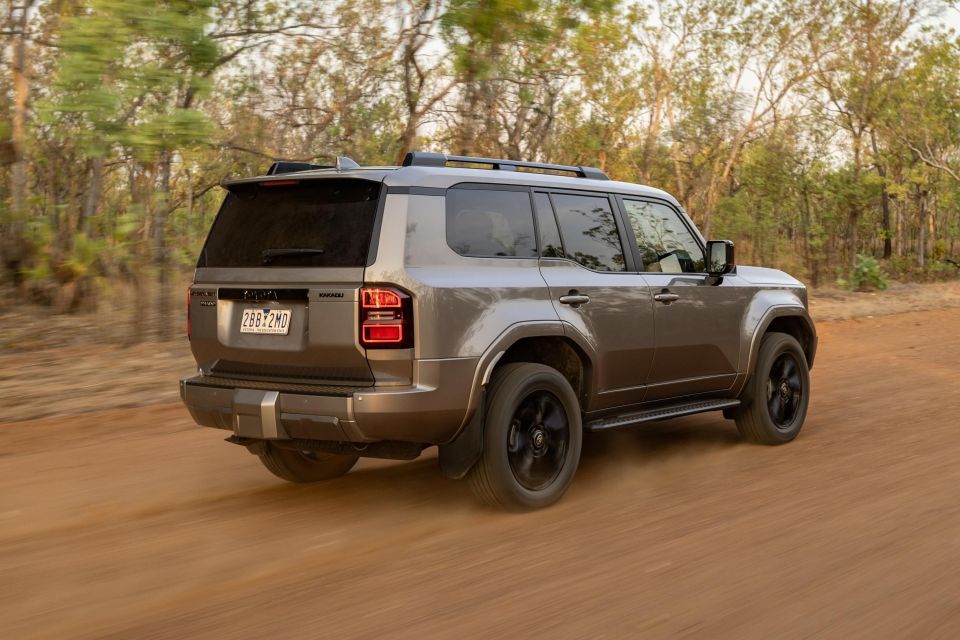 2025 Toyota LandCruiser Prado Kakadu