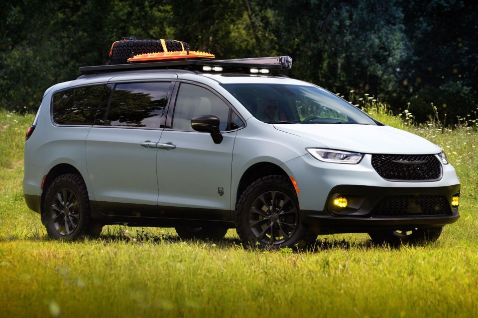 Chrysler debuts the new Pacifica Grizzly Peak concept, building on four decades of minivan leadership and a century of innovation to demonstrate that the adventure doesn't have to end, even if the pavement stops for America’s best-selling minivan.