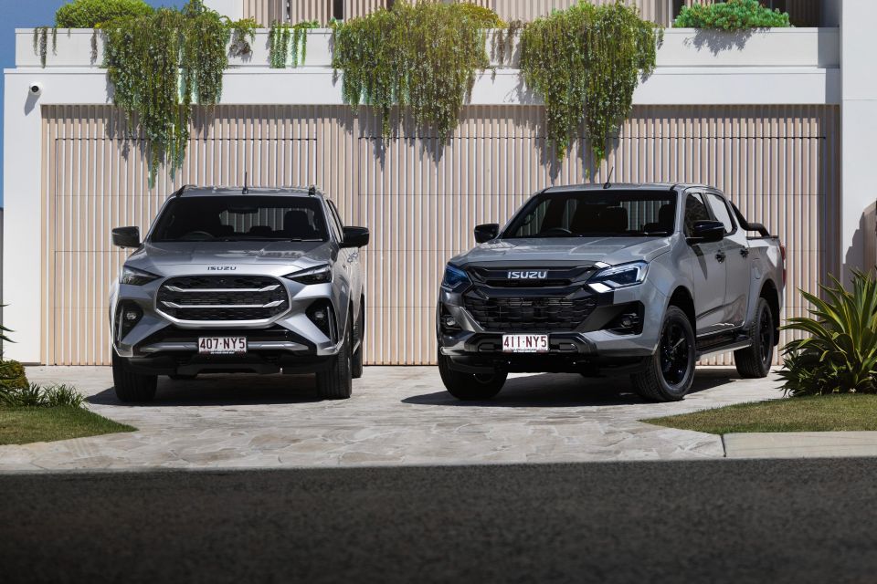 2025 09 255my 22l Isuzu Mu X Ls T Mercury Silver D Max X Rider Wolfram Grey 2jpeg