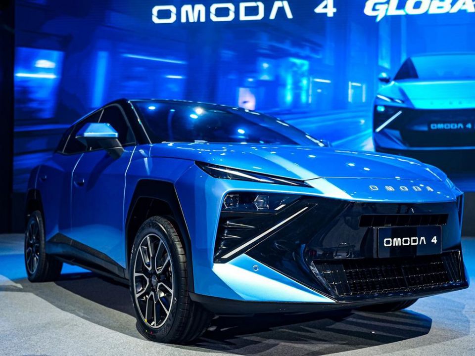 2026 Omoda 4