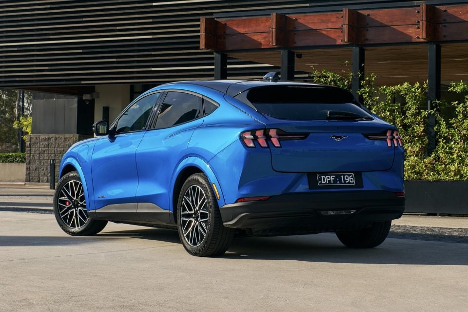 2025 11 2026 My2025 Ford Mach E Premium Velocity Blue 9