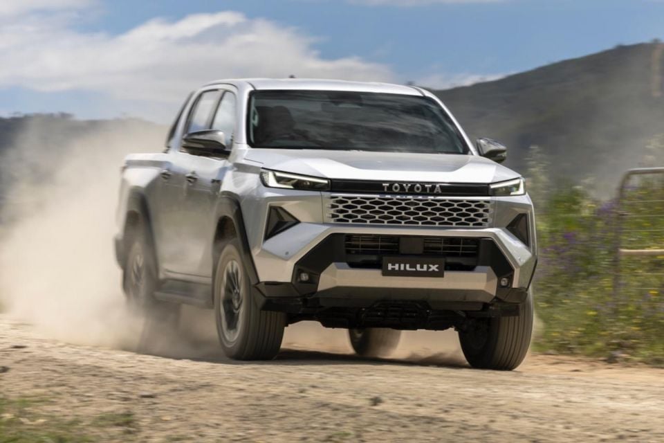 2026 Toyota HiLux SR5