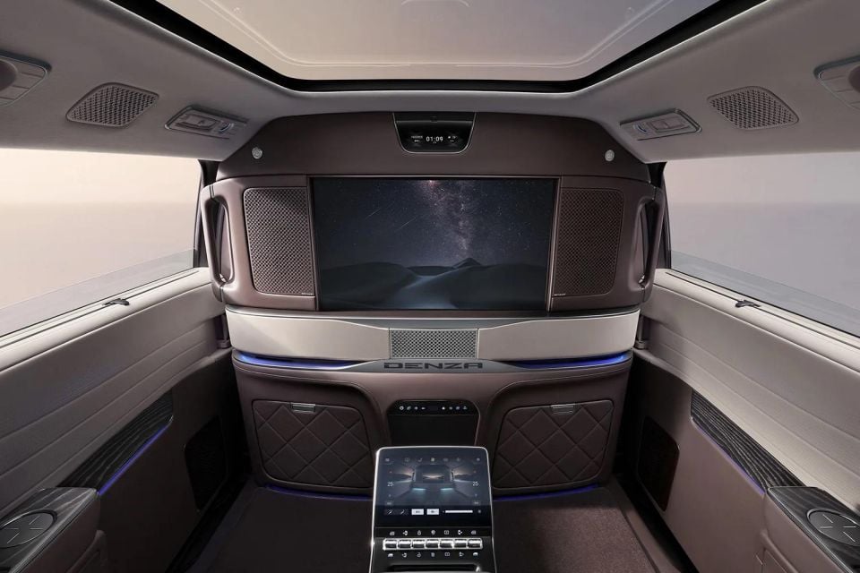 Chinese-market Pioneer Edition