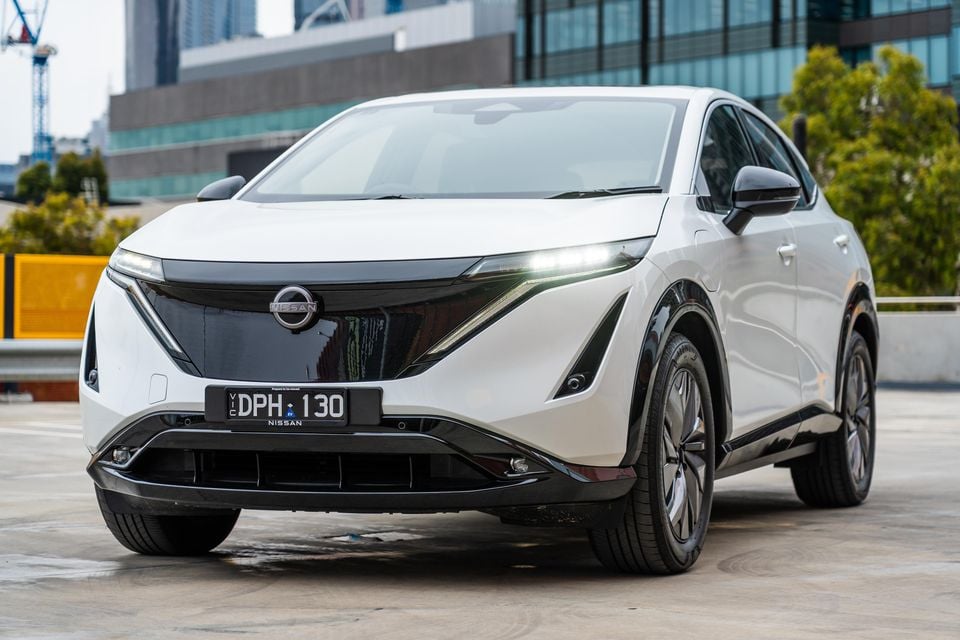 2026-Nissan-Ariya-Advance-6