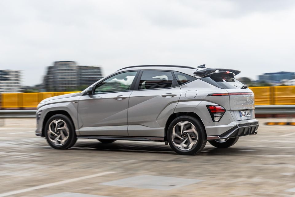 Hyundai Kona Premium N Line HEV Stills-29