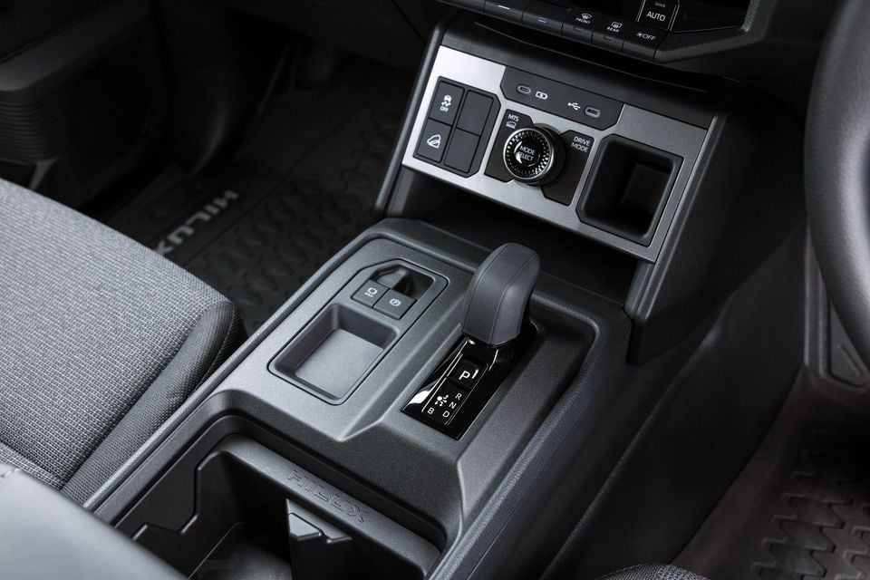 2026-toyota-hilux-bev-1