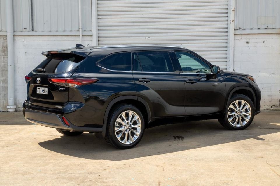 2026 Toyota Kluger Grande HEV