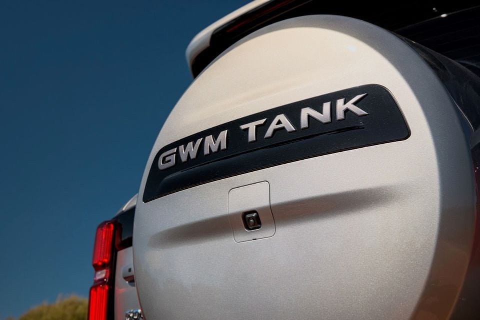 Close-up of the rear-mounted spare wheel cover with the GWM Tank badge and a reversing camera on a 2026 GWM Tank 500