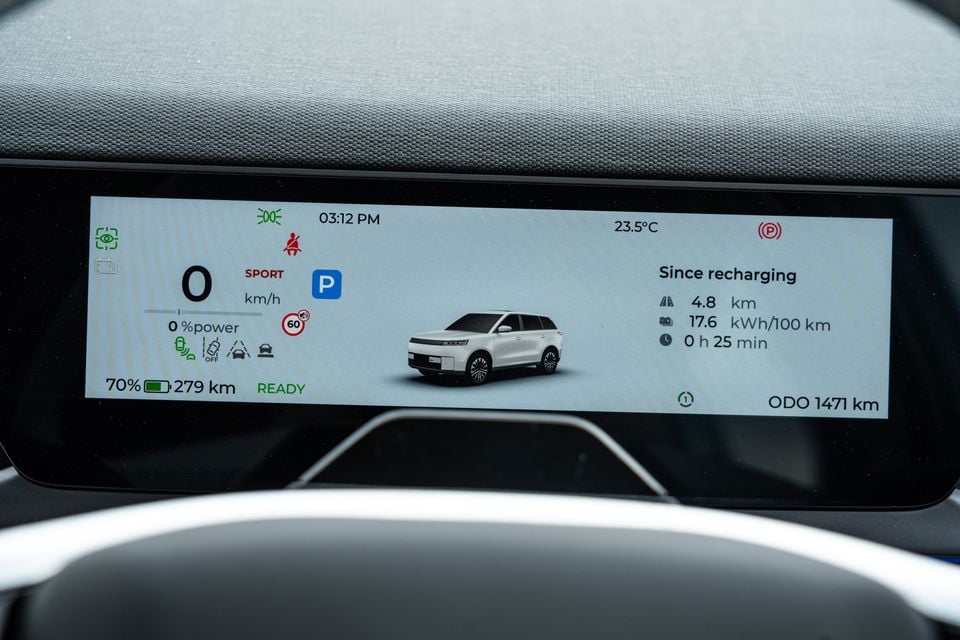 The digital instrument cluster display of a 2026 Jaecoo J5 EV showing speed, battery level at 70% with 279 km range, Sport mode, and trip information since recharging.