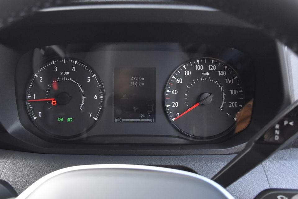 Close-up of the instrument cluster in a 2026 Renault Master, showing the tachometer, speedometer and a central display with 459 km range and 57.0 km trip reading.