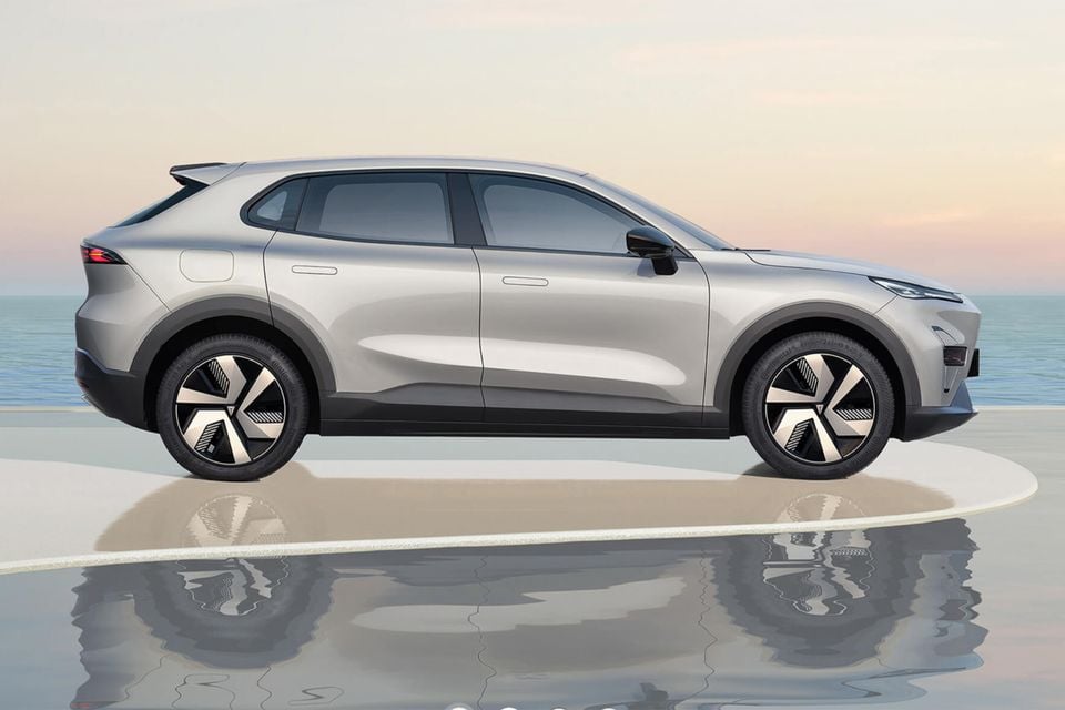A silver 2026 Deepal S05 SUV seen from the side, shown in a promotional render near water