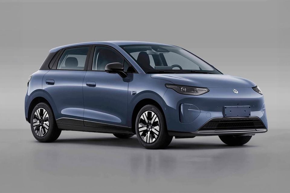 A blue 2026 Leapmotor B03 hatchback seen from the front three-quarter angle in a studio setting