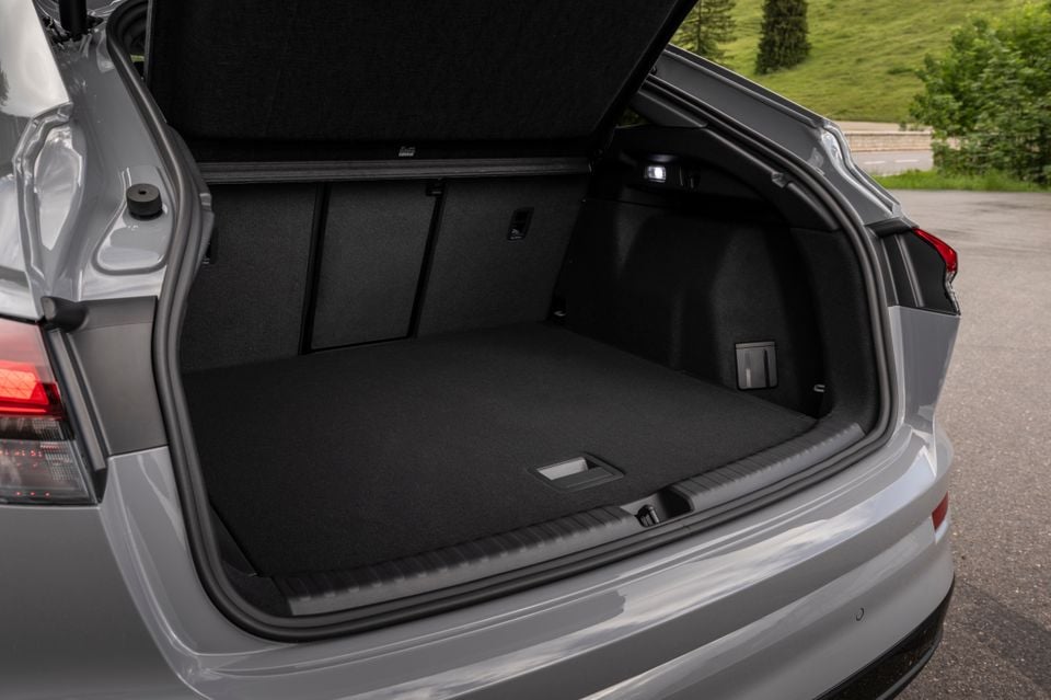 Q4 Sportback e-tron