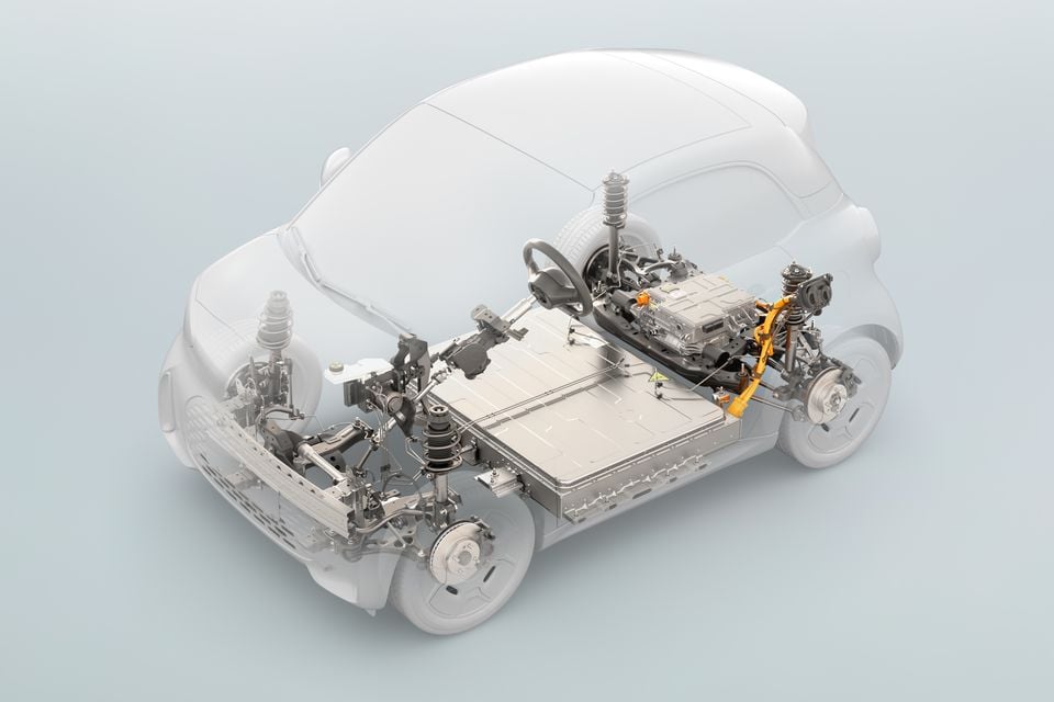 Transparent cutaway render of the 2027 Smart #2 showing its battery pack, rear-mounted electric motor, suspension and steering