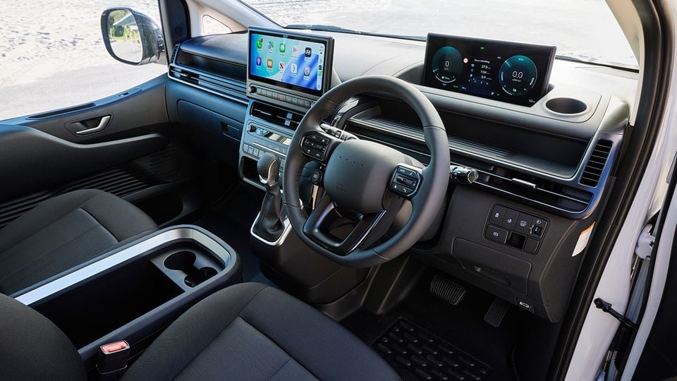 2027 Hyundai Staria Load Premium