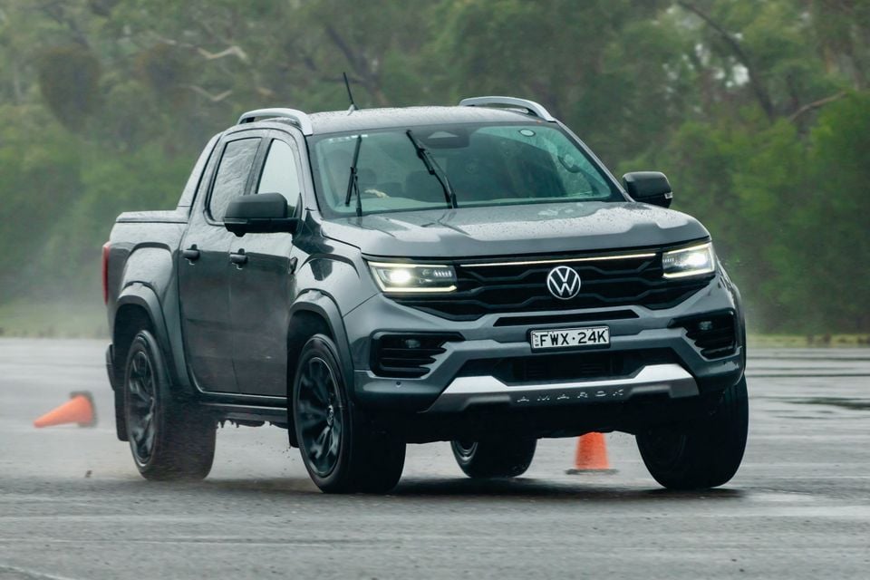 Above: The Volkswagen Amarok W600 by Walkinshaw.