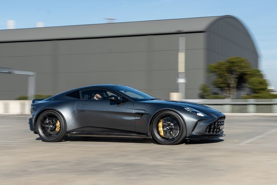 Aston Martin Vantage