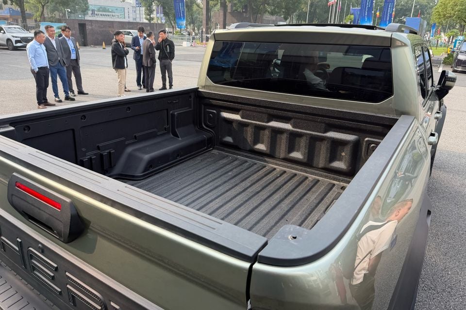 Chery Stockman load tray viewed towards the cab.
