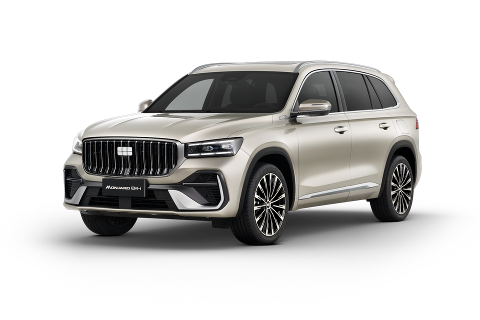 A gold/champagne Geely Monjaro EM-i large SUV shown from the front three-quarter angle on a white background