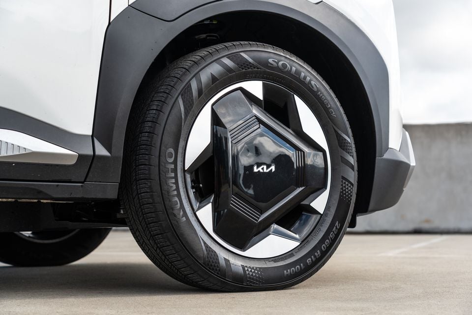 Close-up of a Kia EV5 18-inch alloy wheel fitted with a Kumho Solus tyre