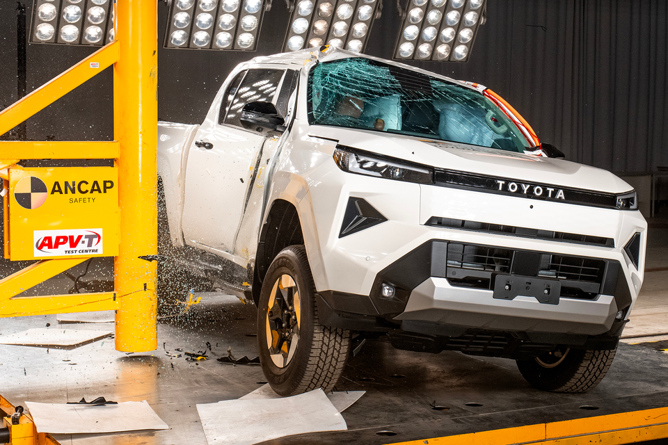 Toyota HiLux BEV