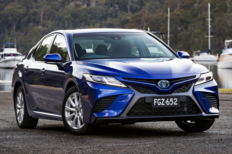 Toyota camry ascent store sport hybrid 2021